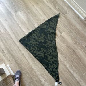 NWT Steven madden reversible wrap scarf